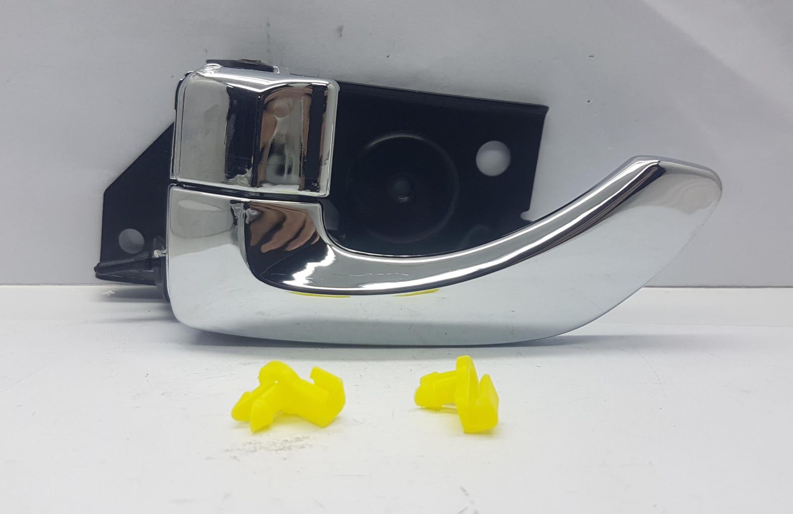 Kapı Kolu Santafe Arka iç Sol 2001-2006 Krom