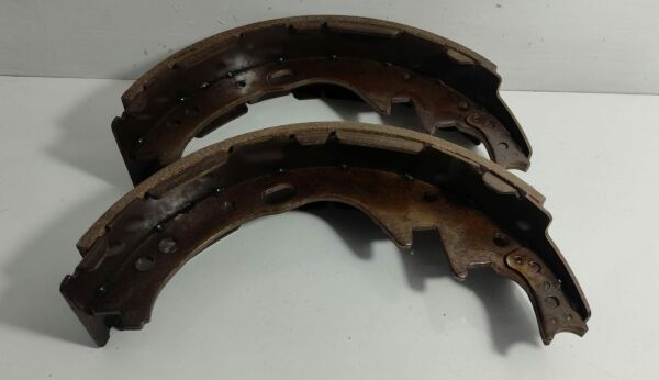 Balata Arka Pickup D21 82-96 4X4