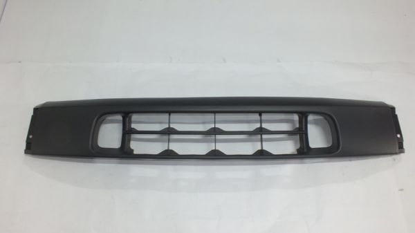 B-2500 01-03 / RANGER 98-02 ÖN TAMPON ALT PARÇA SİYAH PLASTİK (KARLIK)