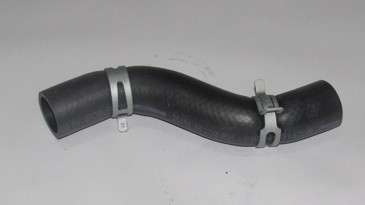 BONGO 2004- RADYATÖR ÜST HORTUMU