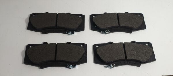 Balata Ön Hilux 06-