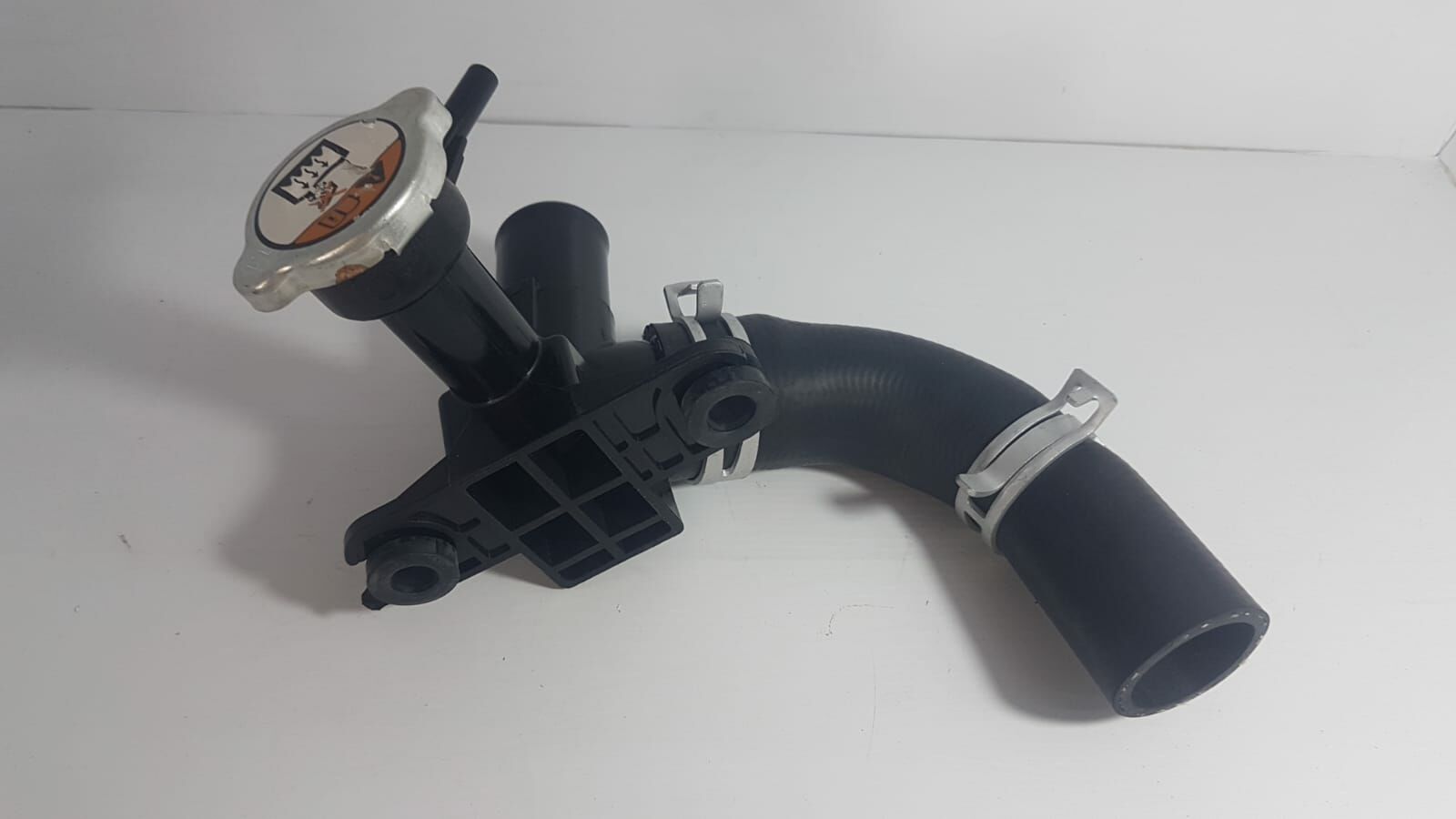 blue dizel radyatör giriş boğazı