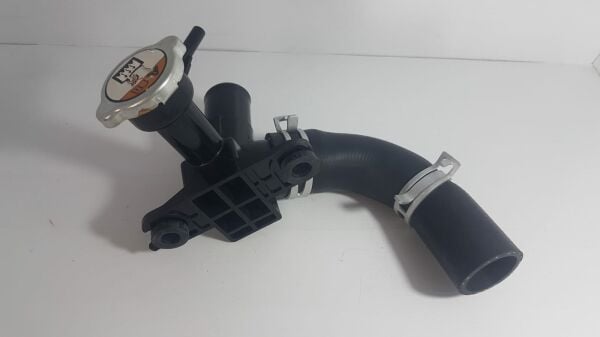 blue dizel radyatör giriş boğazı