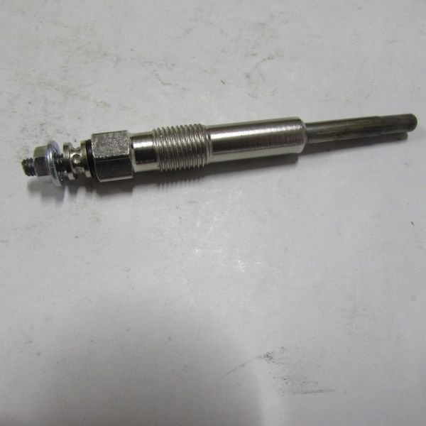 MICRA K11 1,5D / BERLINGO 1,9D / PARTNER 1,9D / SCUDO 1,9D 11V KIZDIRMA BUJİSİ 11 V