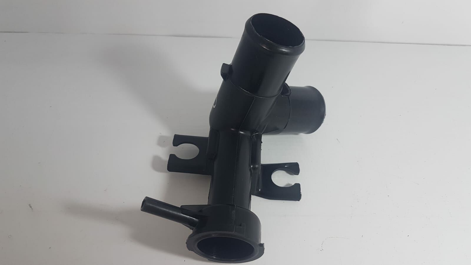 i20 dizel 1.4 radyatör giriş boğazı 09-12